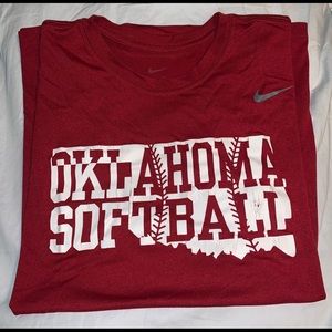 Nike Dri-fit OU Softball T-shirt/ Size Medium
